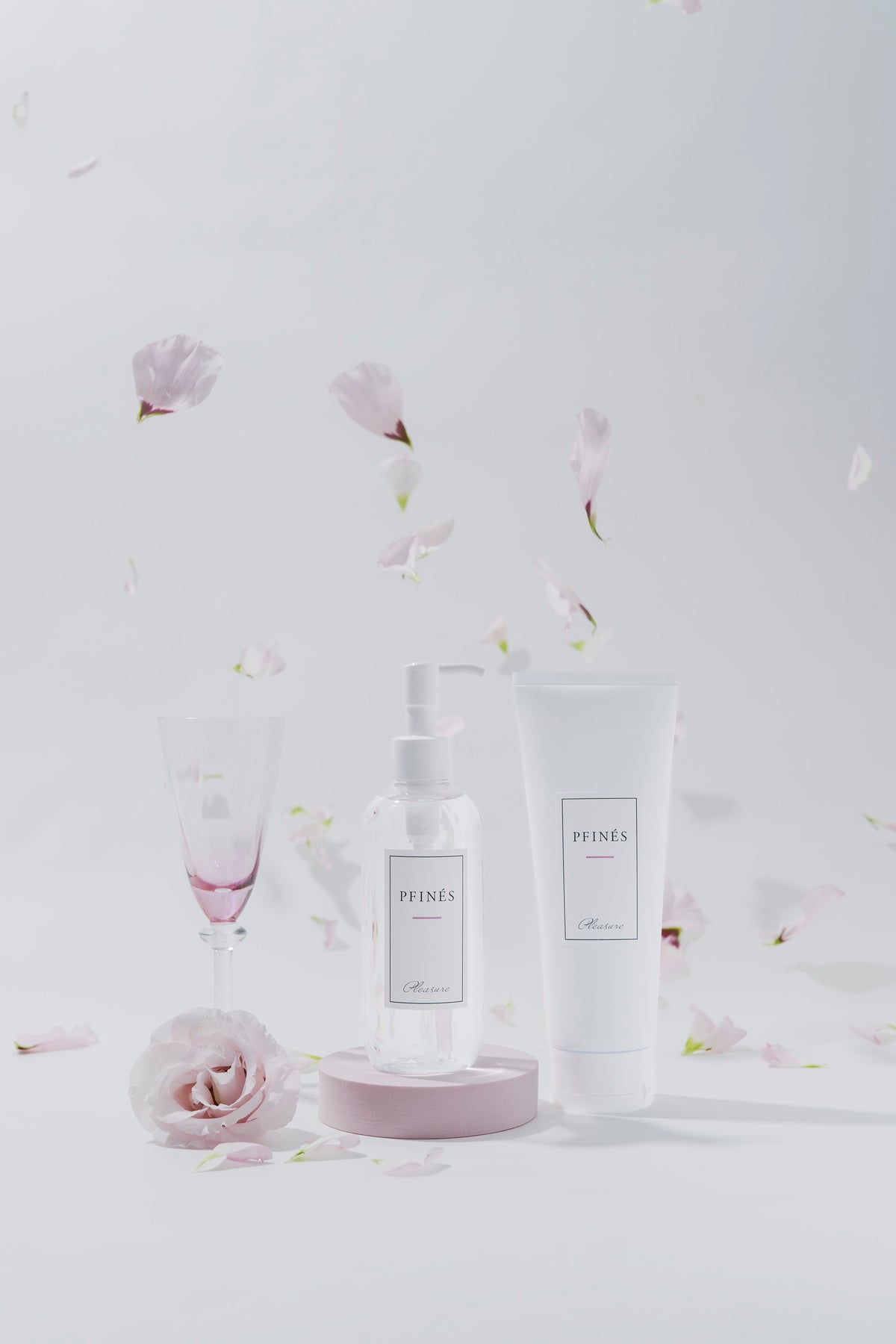 セール PFINESシャンプー & トリートメント セット 計3本ずつ PRODUCTS – PFINÉS STORE